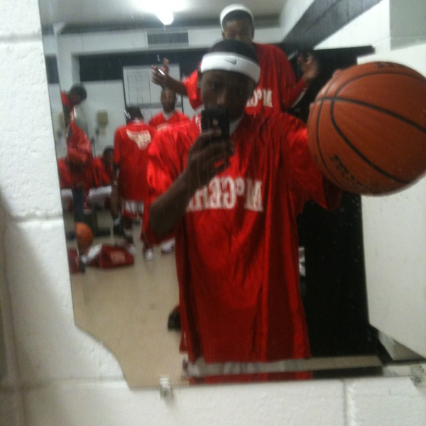 Kenny Lewis