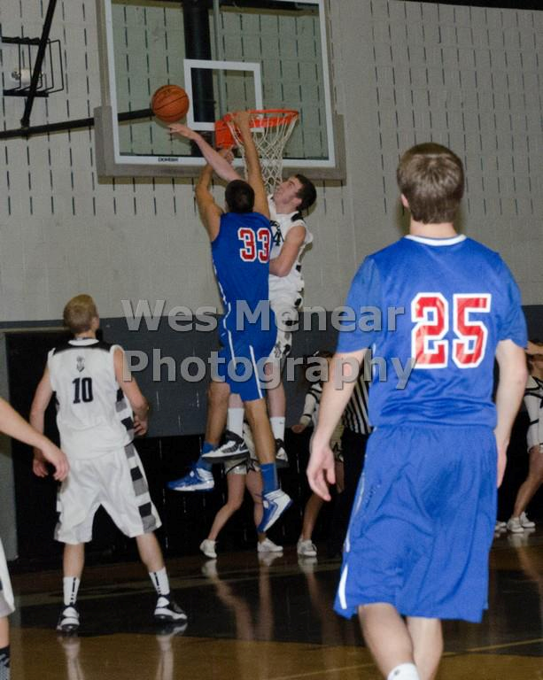 Tyler Groves