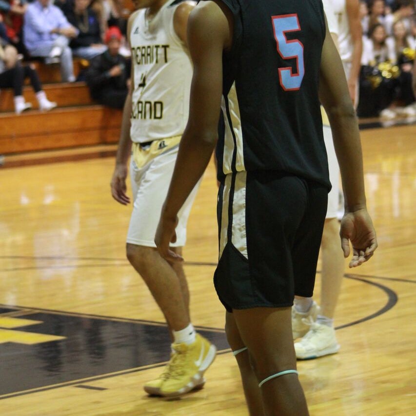 Demetrius  Robinson