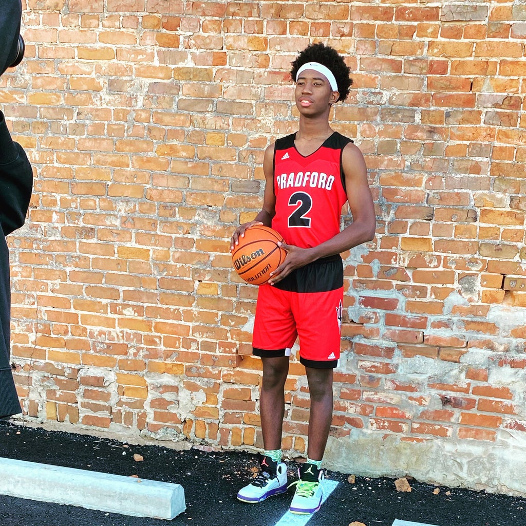 Kameron Gueary