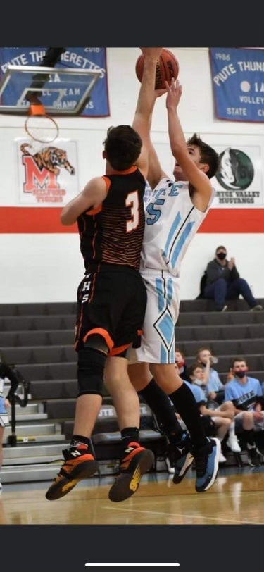 Gavin  Hoyt