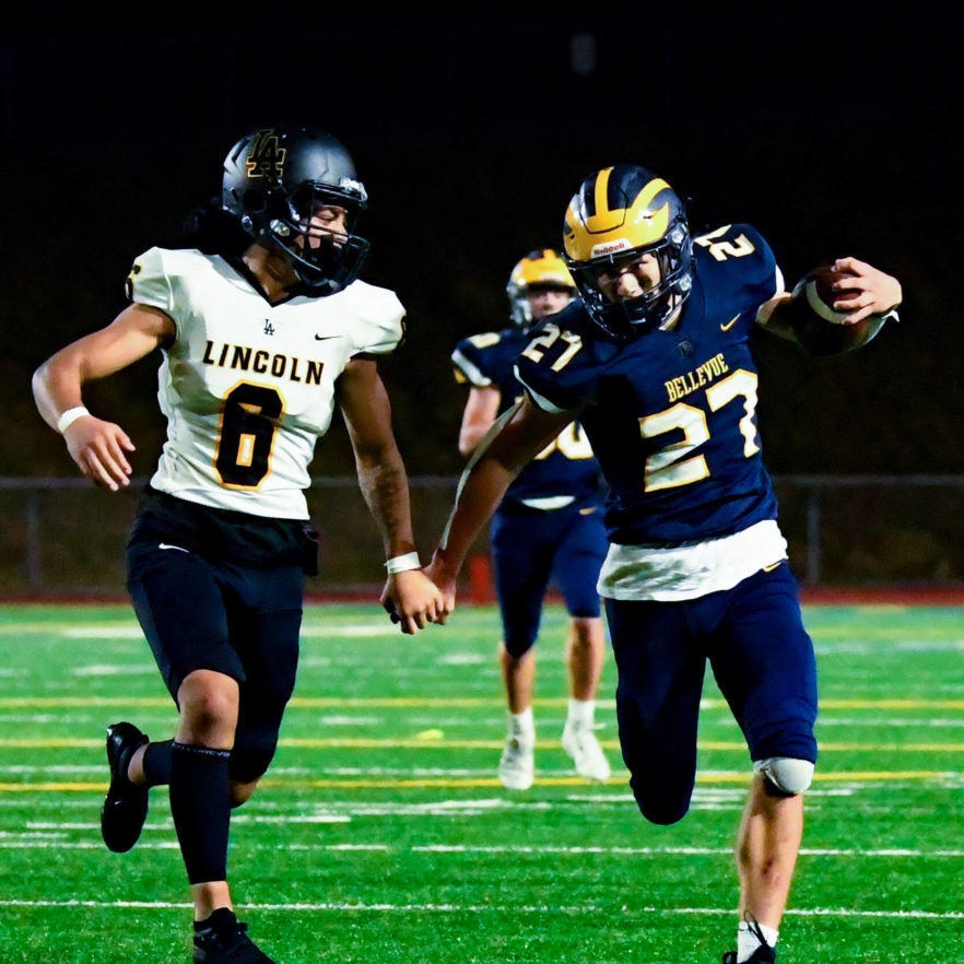 Bellevue Football Roster (202122)