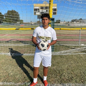 Damian Bobadilla