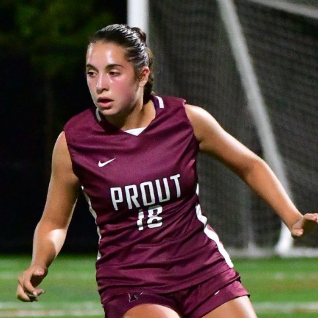 Molly  Alvino