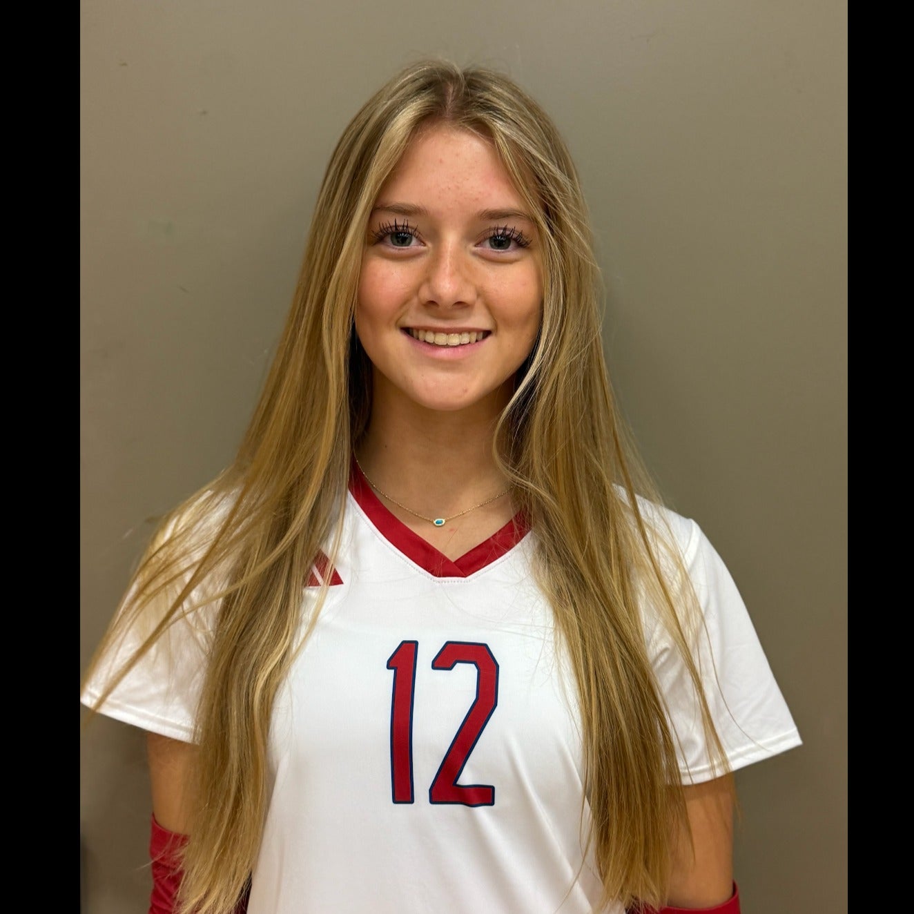 Baylee Ayres