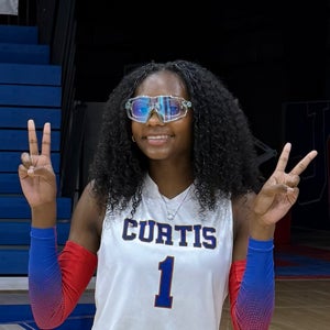 Nia James mugshot