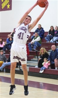 Nathan Hennes