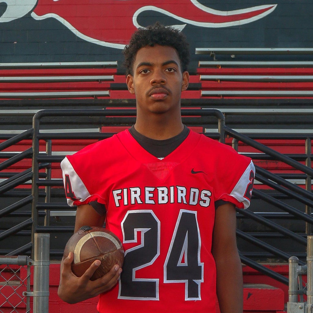 Kamari  Thompson 