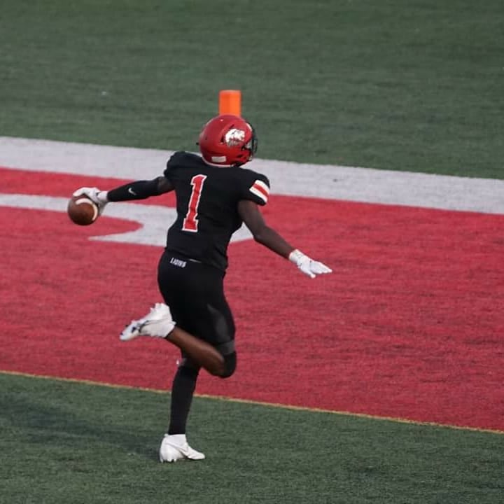 Malik Benson