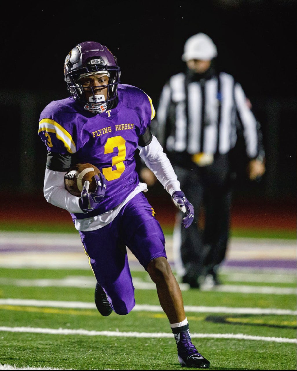 Avvon  Smith