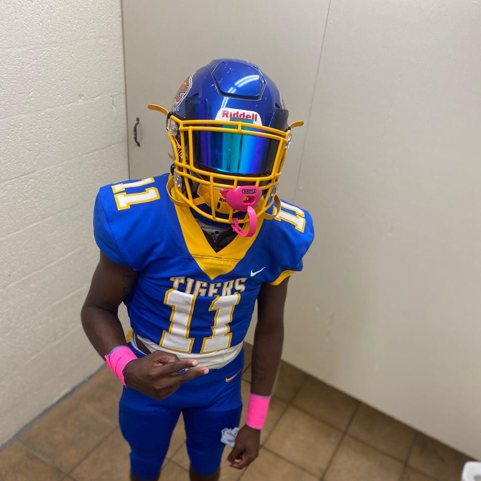 Michael De’angelo holmes ||