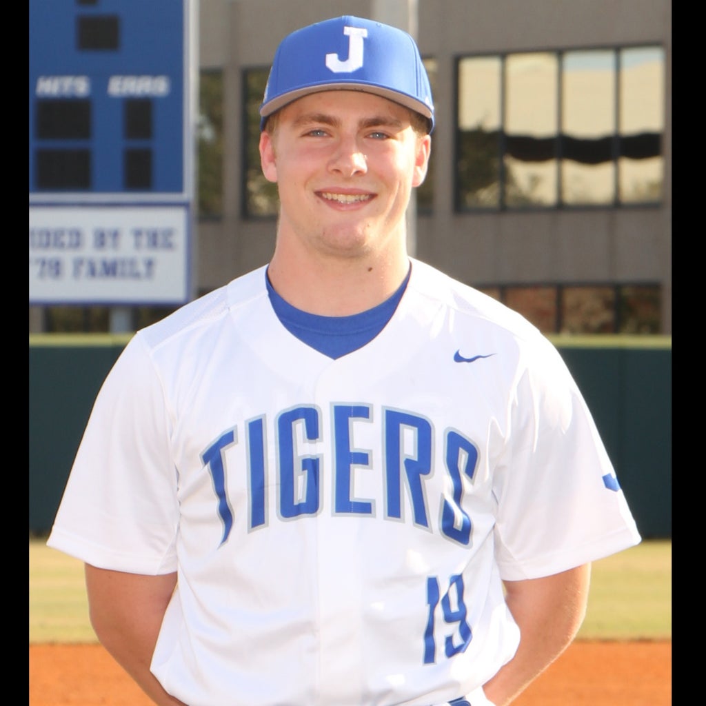 Joey DeLucia