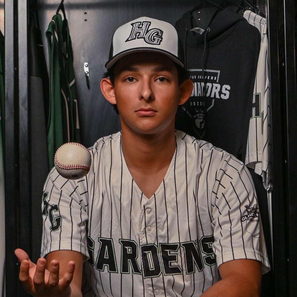 Nikolis Rueda mugshot