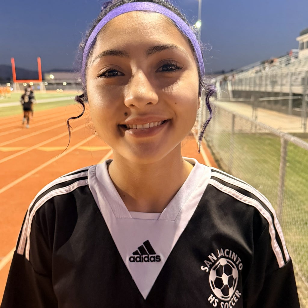 Evelyn Flores mugshot