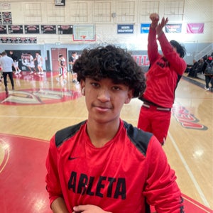 Damian Martinez