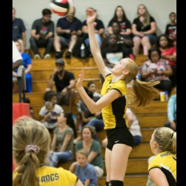 Hailey Leitem