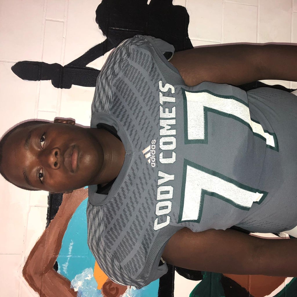 Alizjuwan Threat mugshot