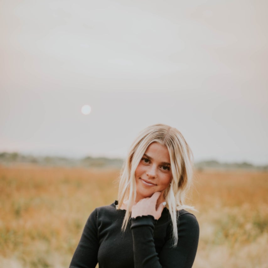 Savannah Lewis