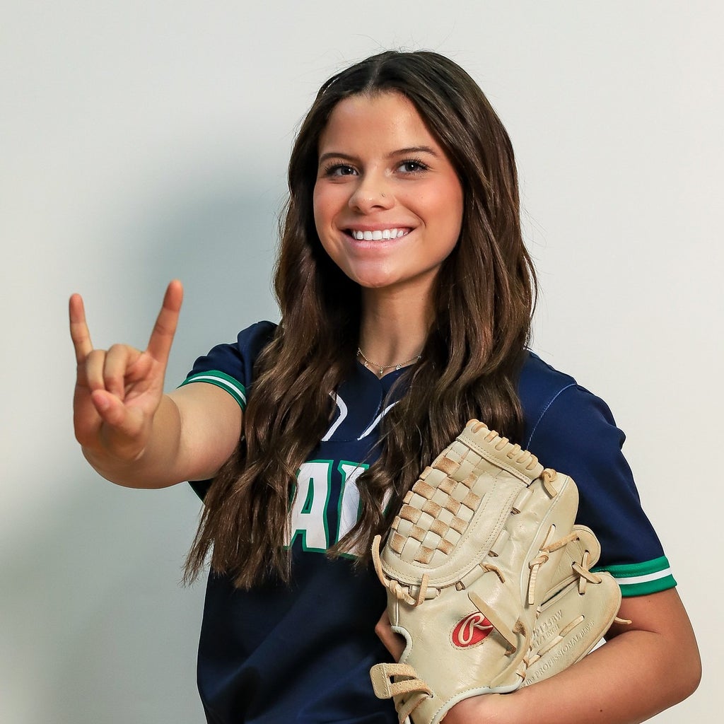 Alexa Chiles