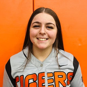 Shelby Decker mugshot