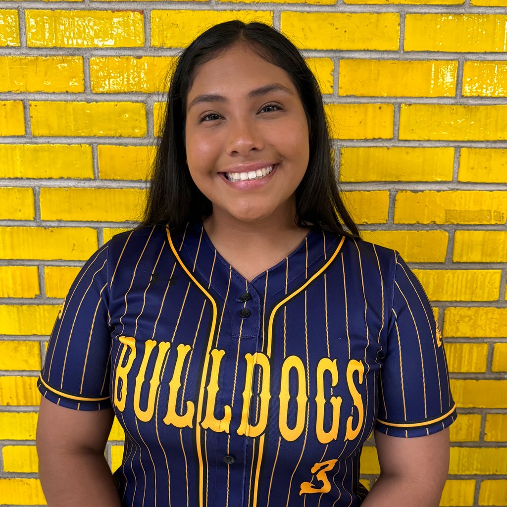 Elissa Briones