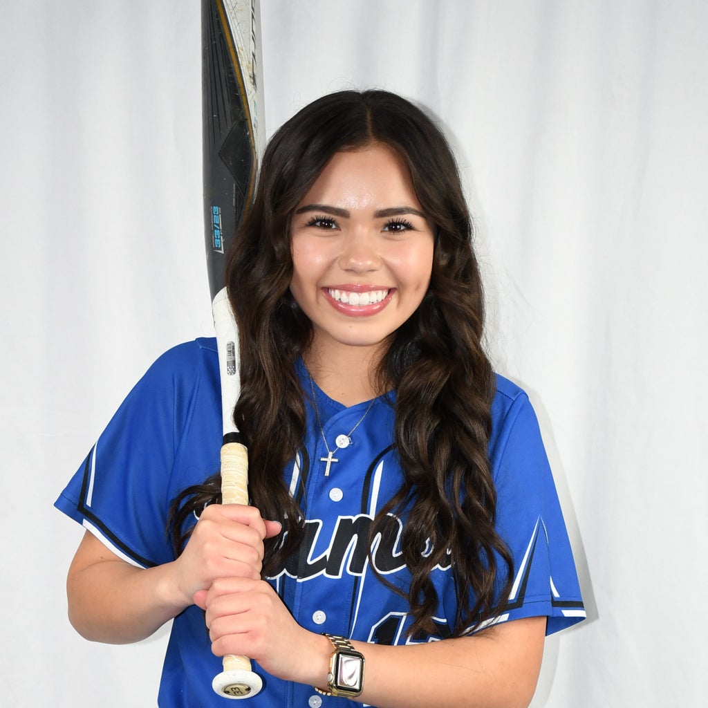 Dyana Valdez