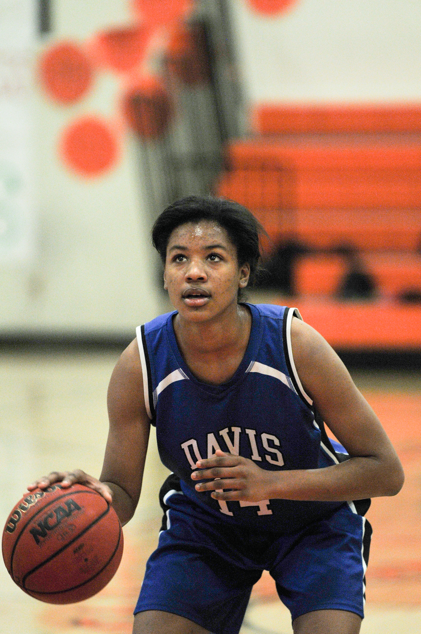 Essence Moore