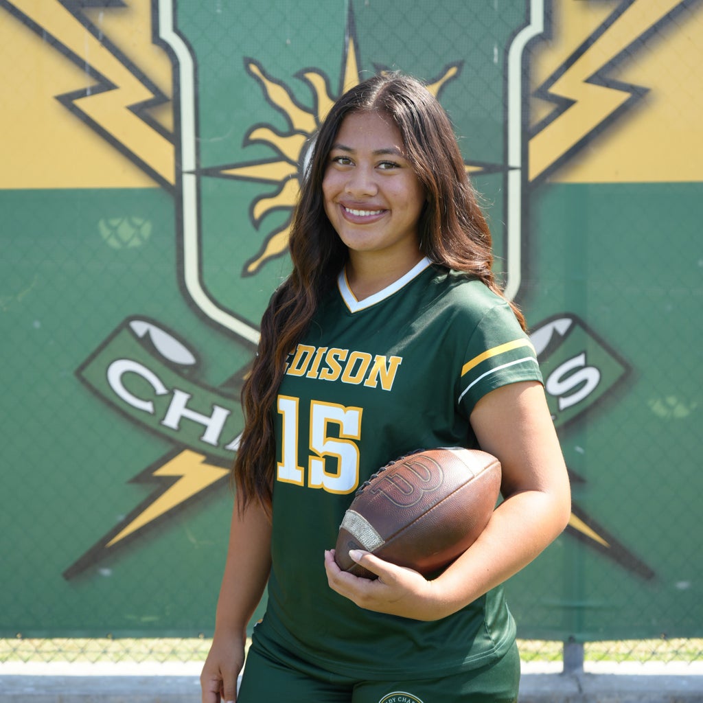Avea Niumata