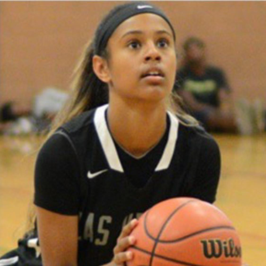 Alyssa Scott