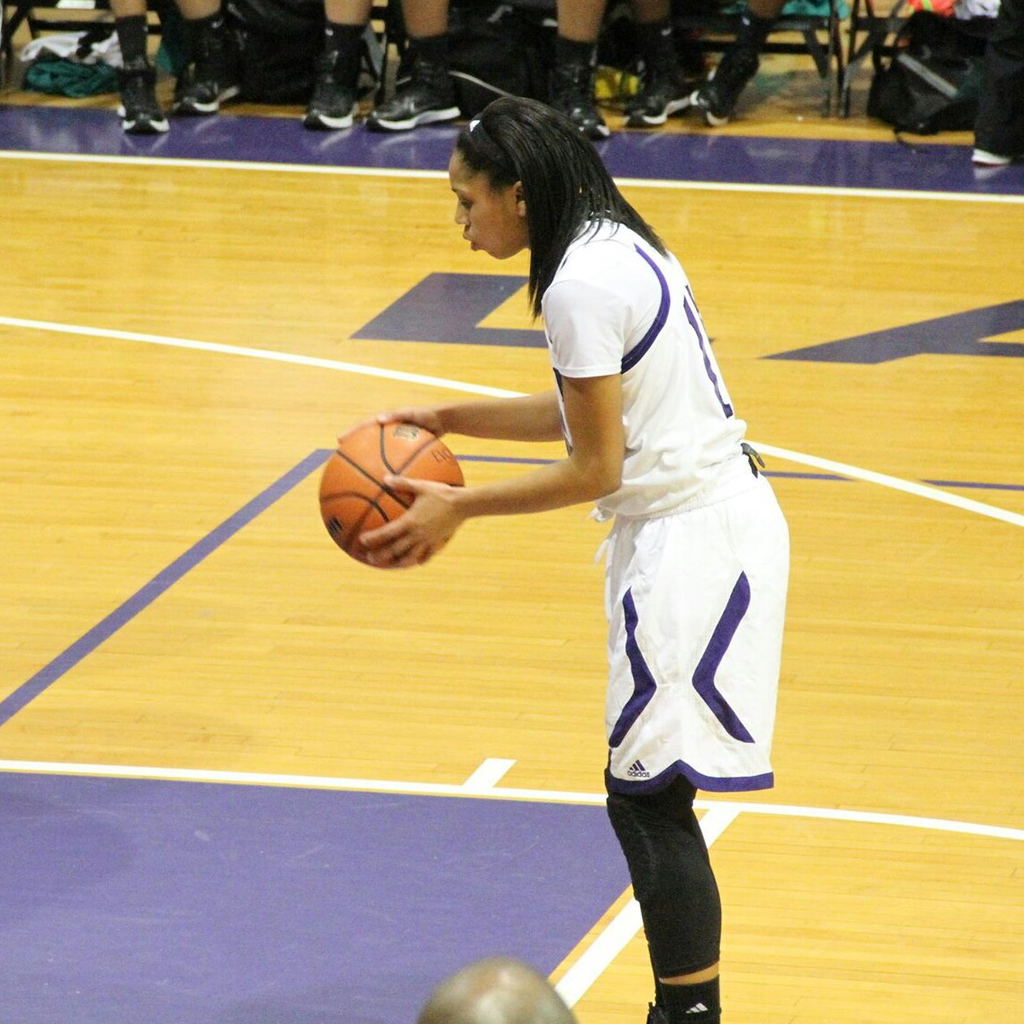 Dalaisha Thomas