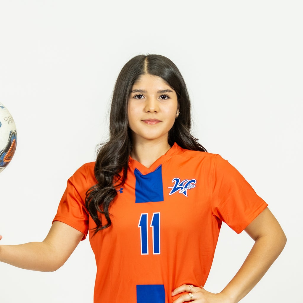 Stephanie Gonzalez cota
