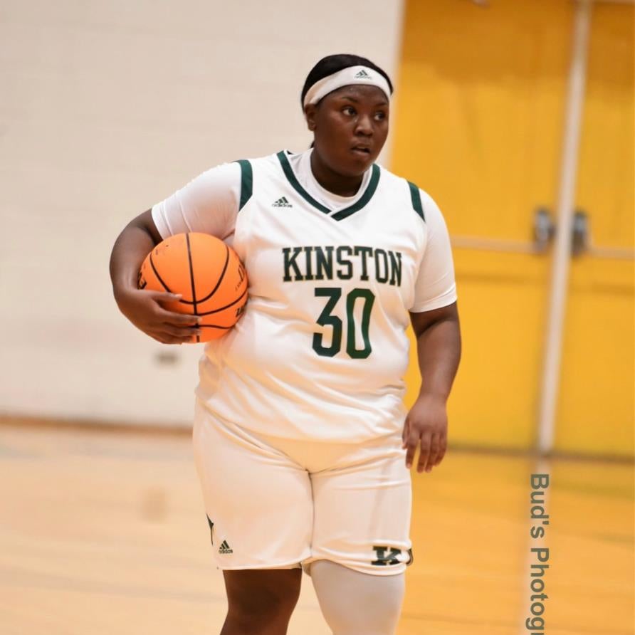 ZYKIA ANDREWS