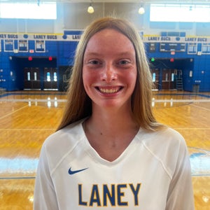Cameryn Lynch mugshot