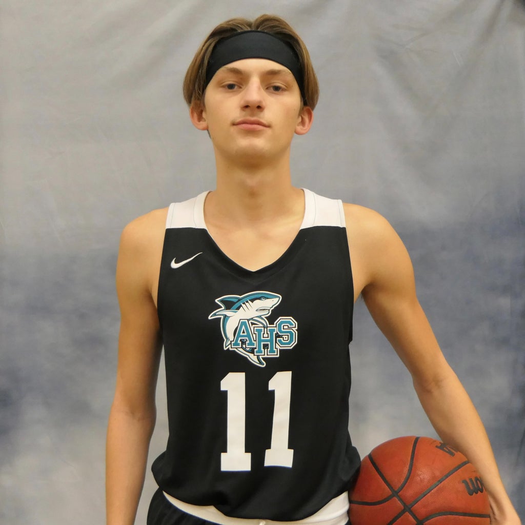 Hunter Leonard