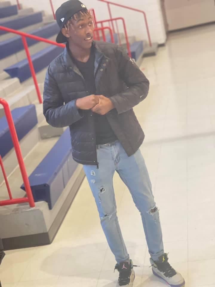 Quantez Lewis