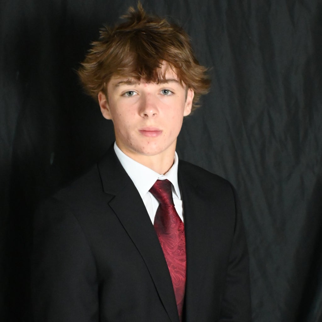 Gabriel Holmes
