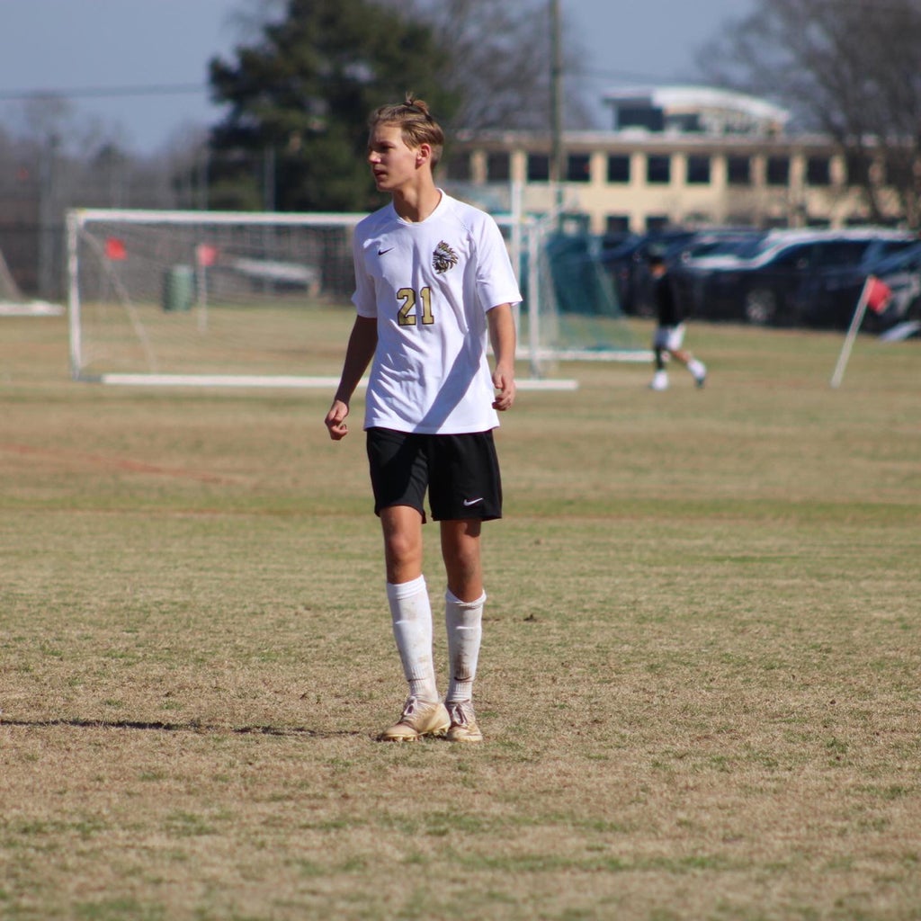 Logan Bracknell