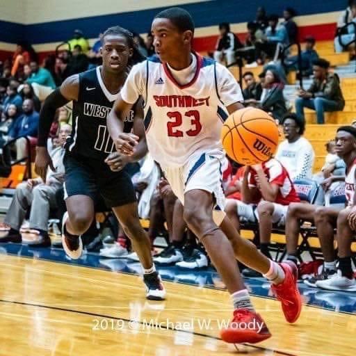 Evan Tharpe