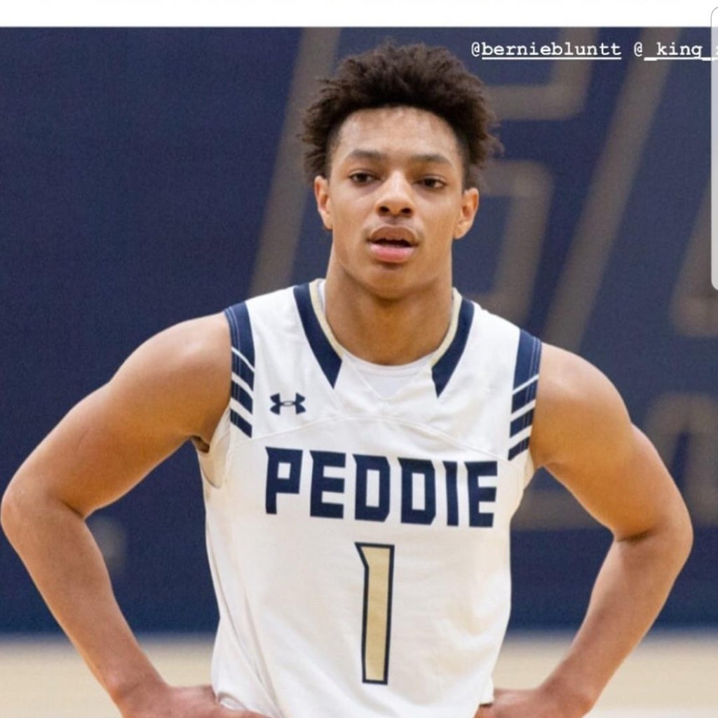 Isaiah Thompson
