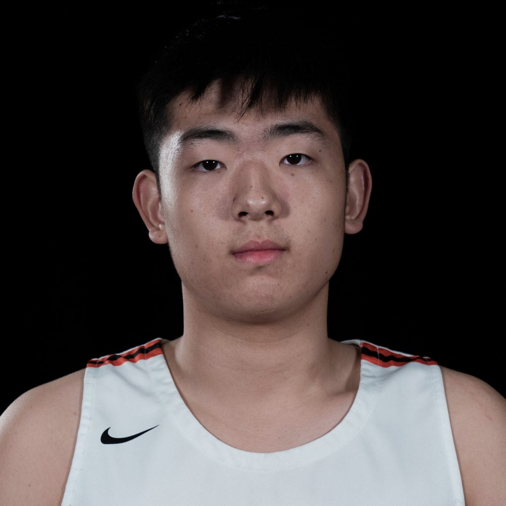 Xinyi Li