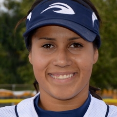 Halle Rosario