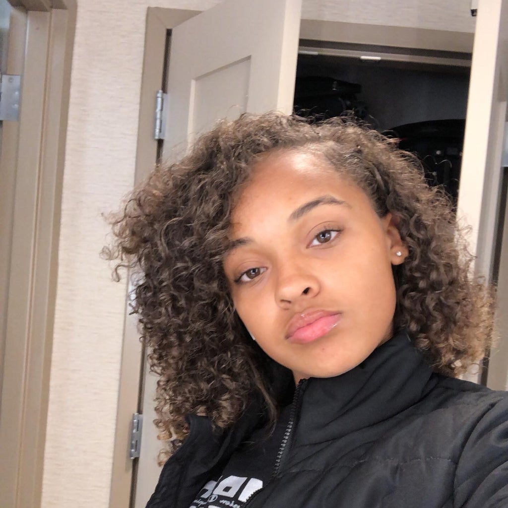 Airianna Hoskinson mugshot
