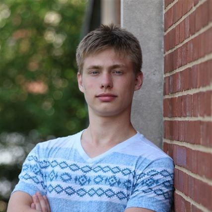 Nathan Bloom