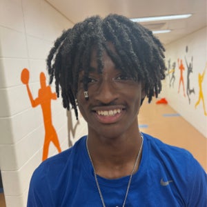 Elijah Étienne-Newsome