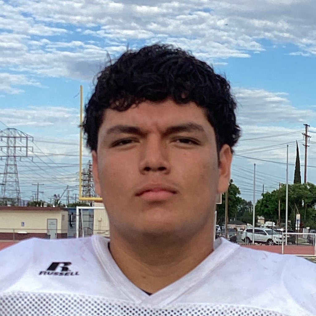 Bell Gardens Football Roster (202324)