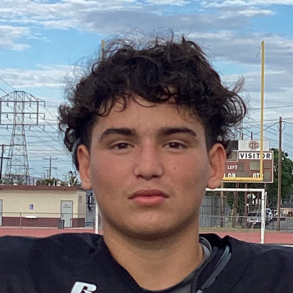 Bell Gardens Football Roster (202324)