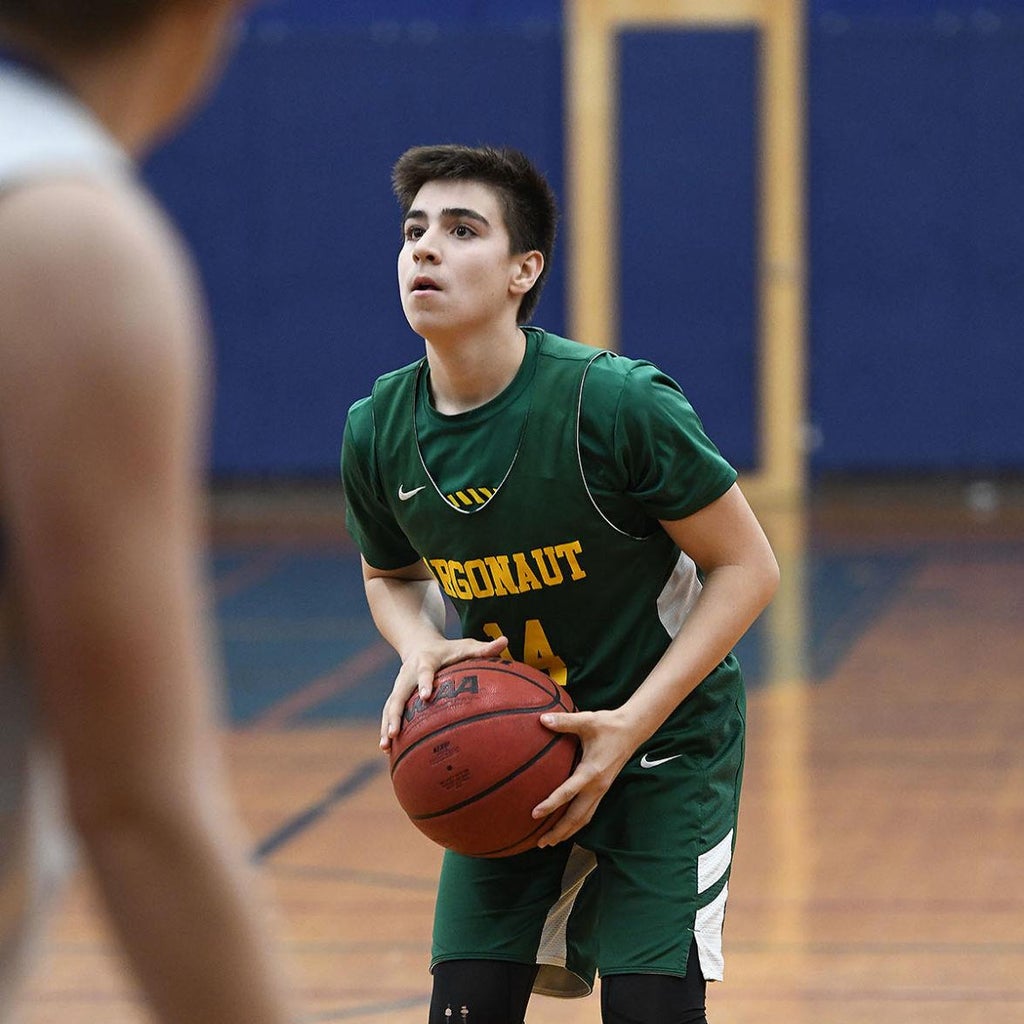 Zach Olivarria