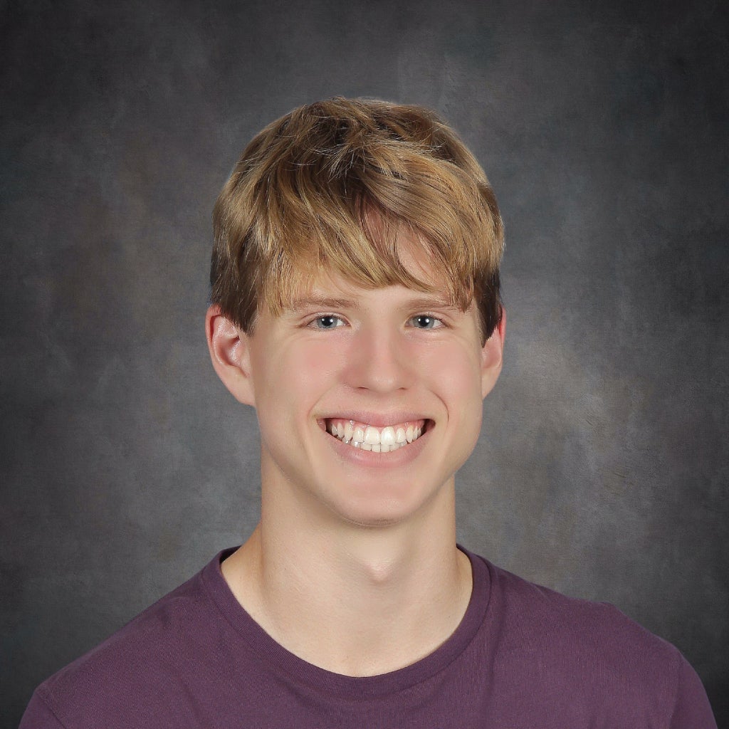 Evan  Mackowski