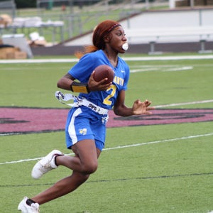 Dalayzia "Lil Bit" Mayes