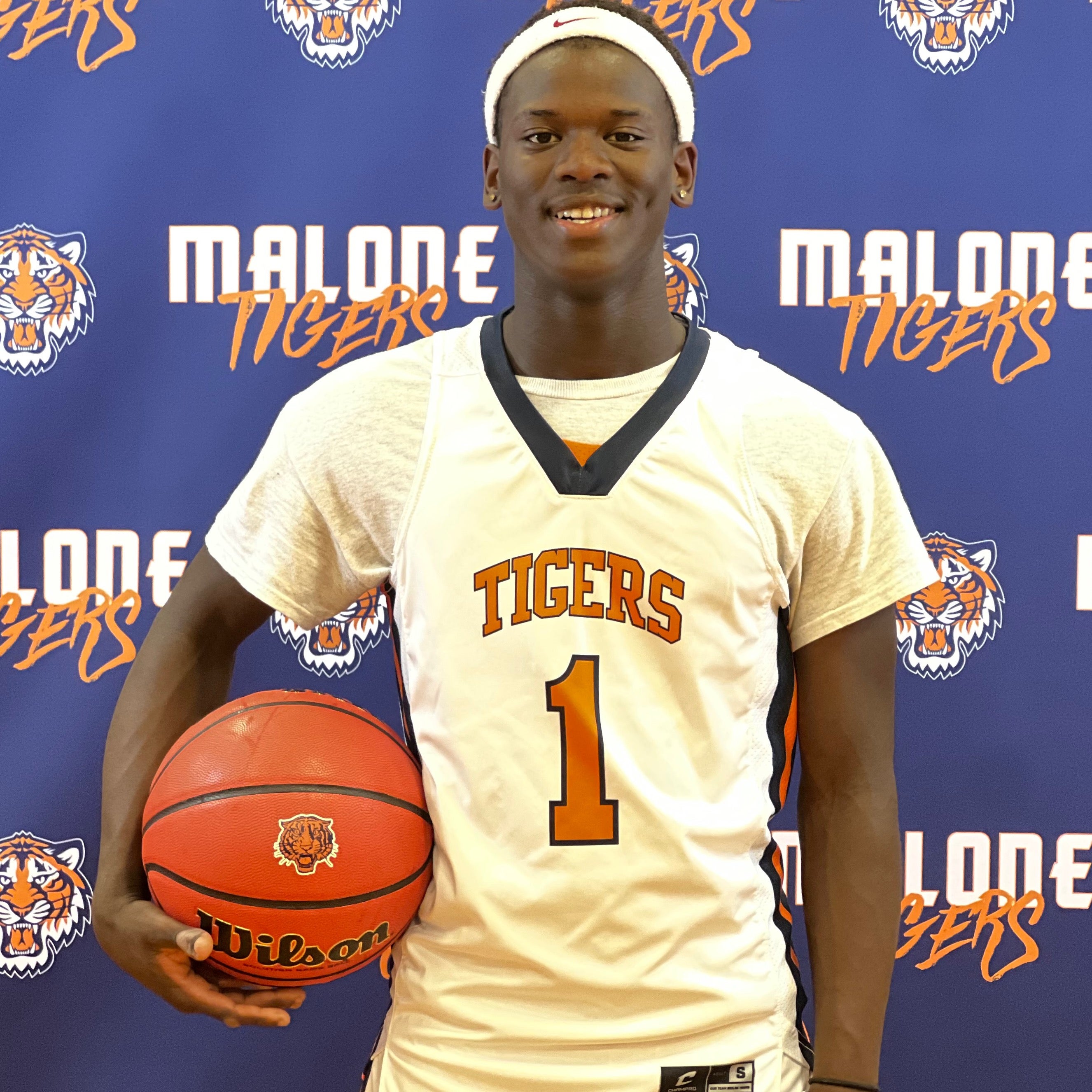 Jadrian Gilbert mugshot